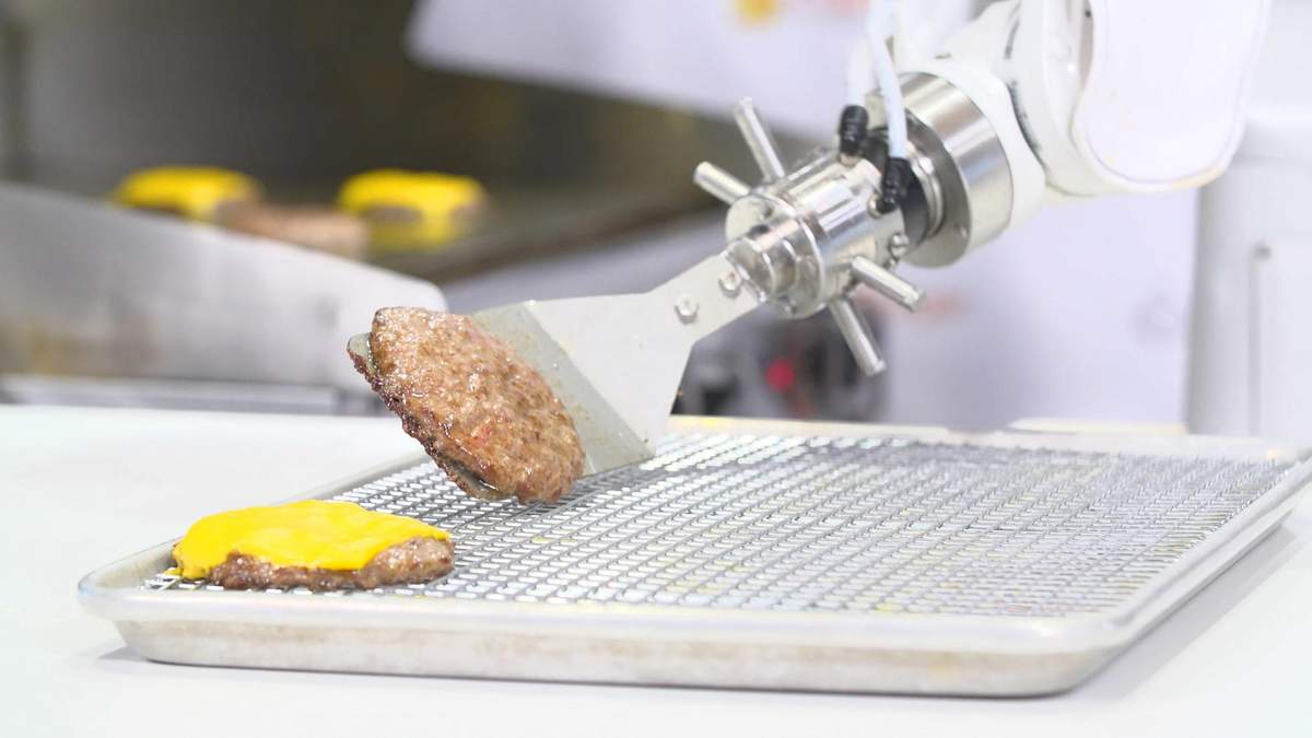 Робот Flippy від Miso Robotics вміє готувати 19 страв: відео Робот Flippy від Miso Robotics вміє готувати 19 страв: відео
