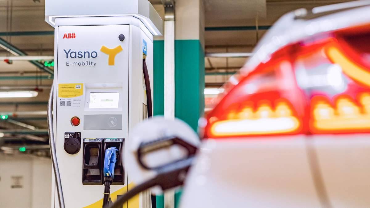 YASNO E-mobility розповість, як швидко та безпечно заряджати електромобілі YASNO E-mobility розповість, як швидко та безпечно заряджати електромобілі
