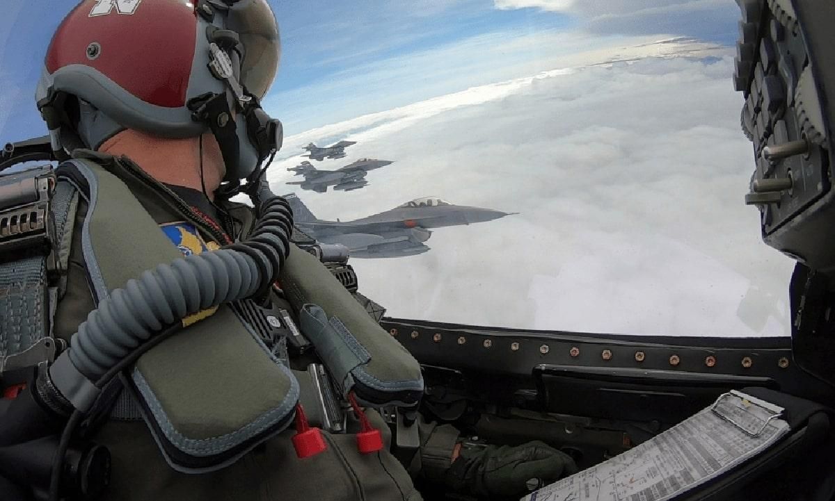 Навчальні бої пілотів проти штучного інтелекту в США: дати Навчальні бої пілотів проти штучного інтелекту в США: дати