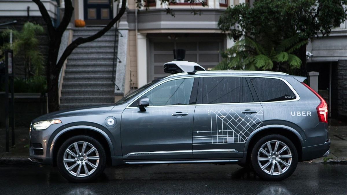 Смертельное ДТП с участием беспилотного такси Uber: водительница на свободе, дело рассмотрит суд Смертельное ДТП с участием беспилотного такси Uber: водительница на свободе, дело рассмотрит суд