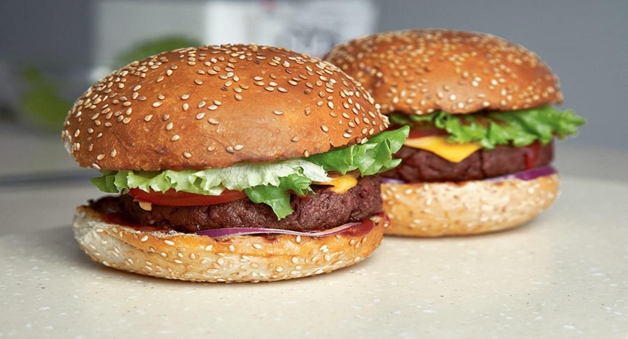 Рослинне м'ясо українського виробництва Eat Me At Рослинне м'ясо українського виробництва Eat Me At