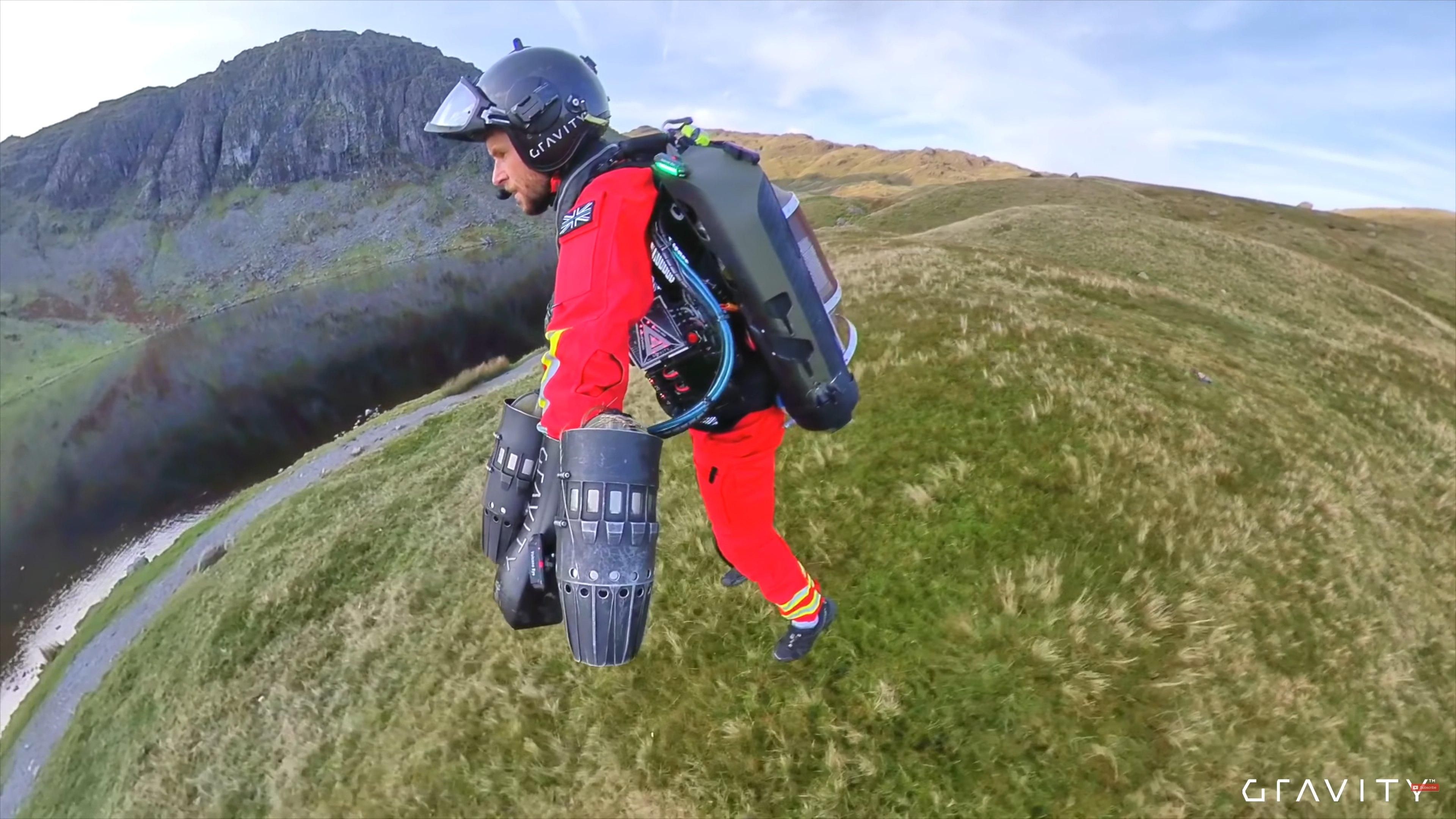 Реактивный спасательный костюм представили в Британии: видео