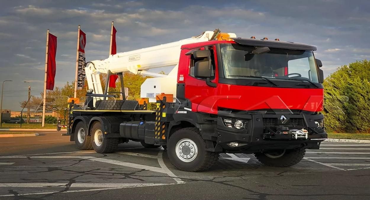 В Україні представили автовишку на базі вантажівки: відео В Україні представили автовишку на базі вантажівки: відео