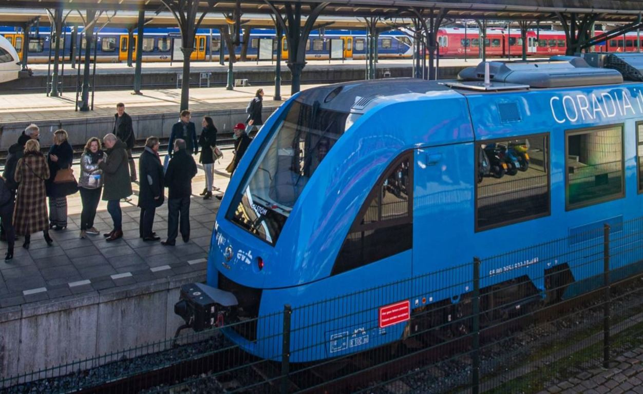 В Нидерландах переходят на водородные поезда: видео