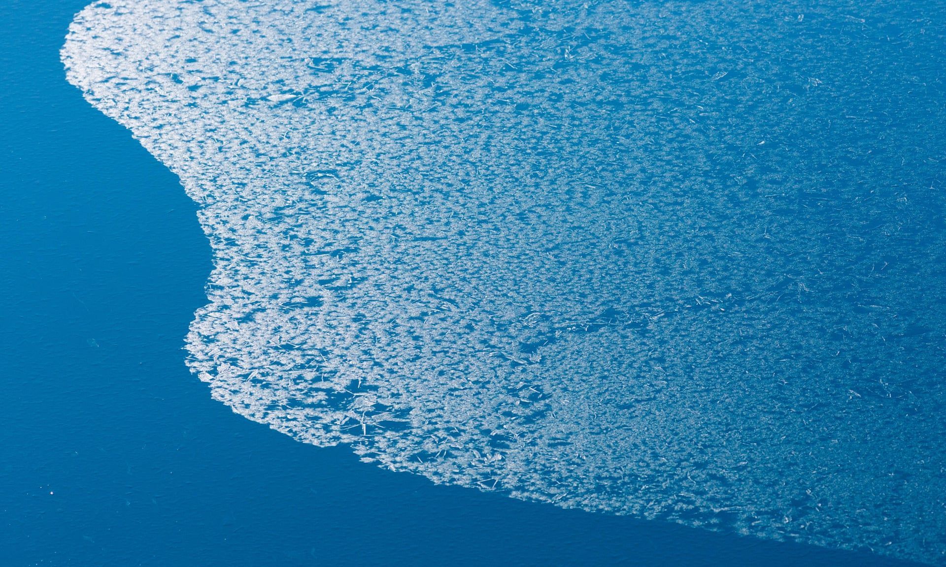 Вперше море в Арктиці не замерзло у жовтні Вперше море в Арктиці не замерзло у жовтні