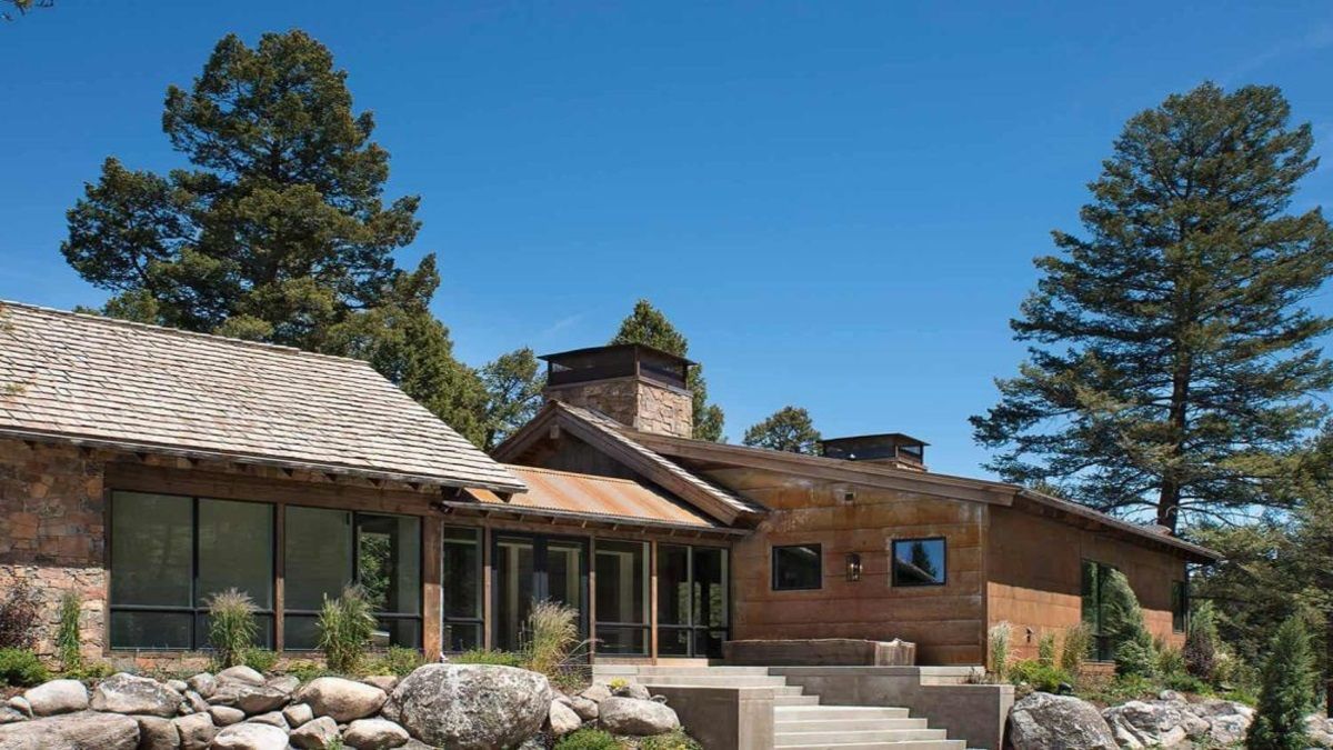 Уникальный горный дом в Монтане Уникальный горный дом в Монтане