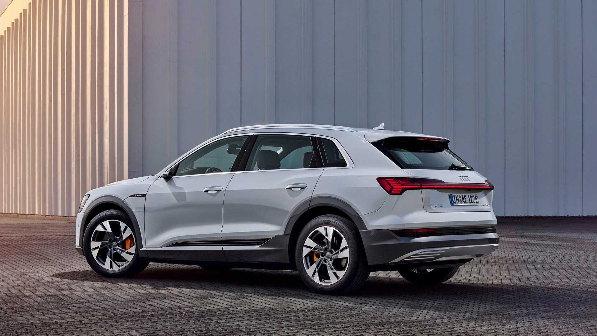 У Норвегії у 2020 продали більше електрокарів ніж бензинових авто У Норвегії у 2020 продали більше електрокарів ніж бензинових авто