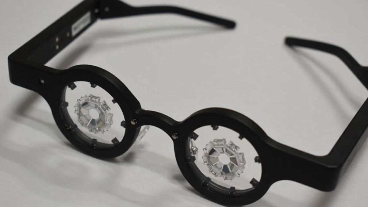 В Токио разработали очки, которые улучшают зрение: детали