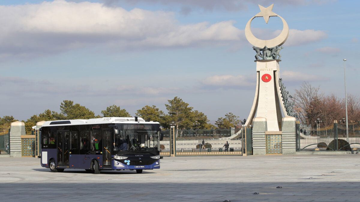 У Туреччині презентували безпілотний електроавтобус: фото 