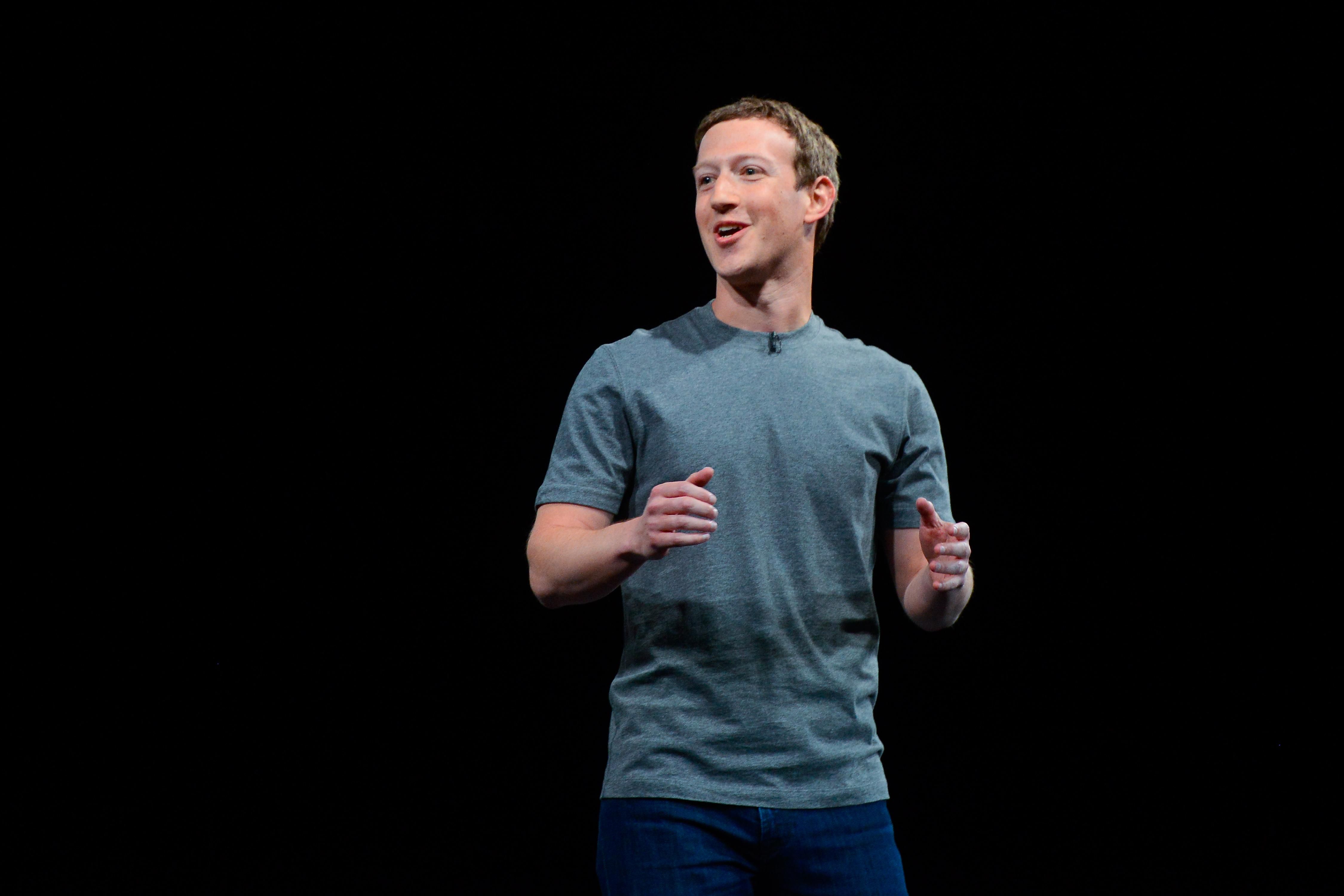 Facebook планує випустити розумний годинник: що відомо про розробку 