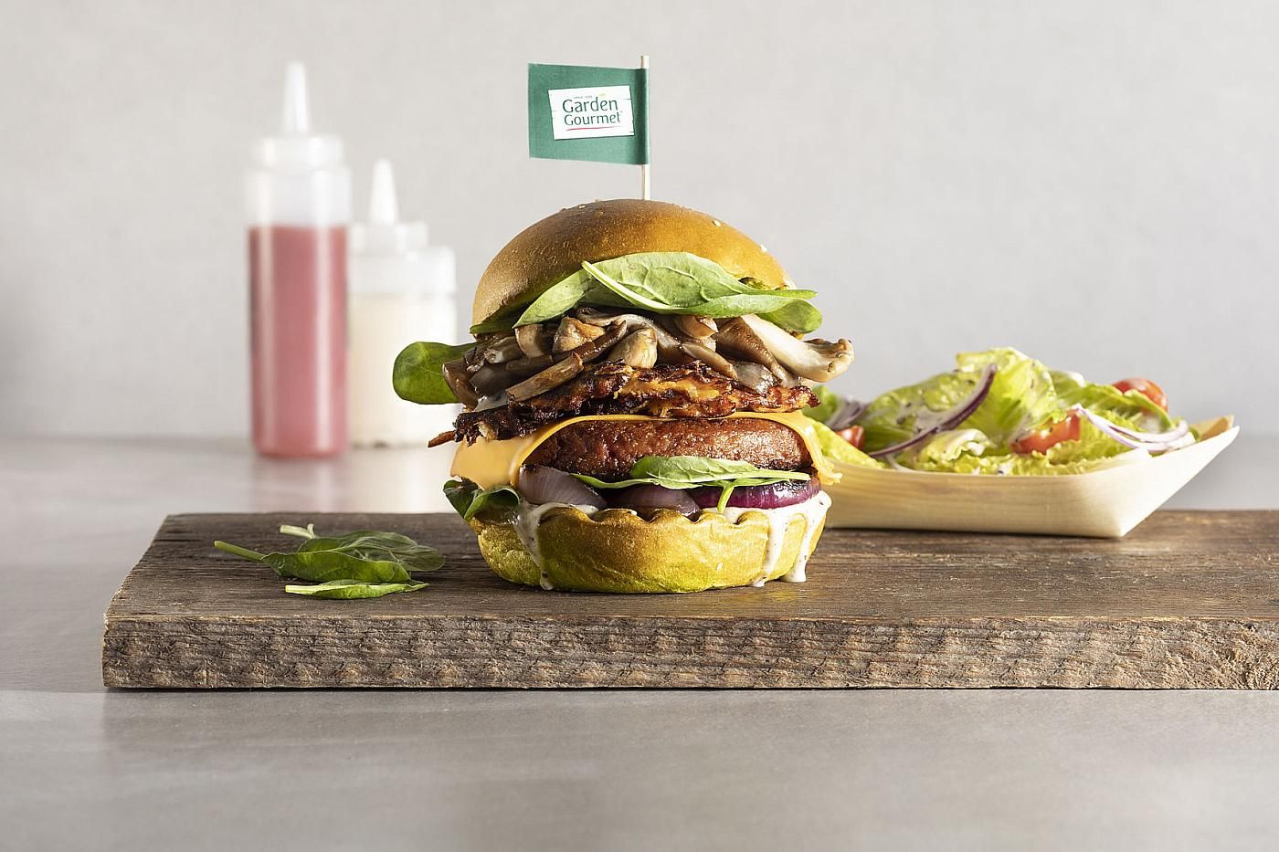 Nestle запускает в Украине продажу продуктов из растительного мяса Nestle запускает в Украине продажу продуктов из растительного мяса