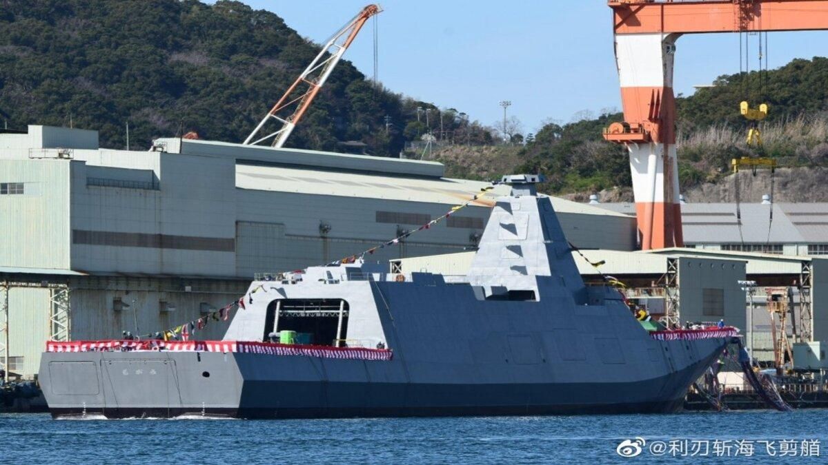 Японія спустила на воду фрегат нового покоління Mogami