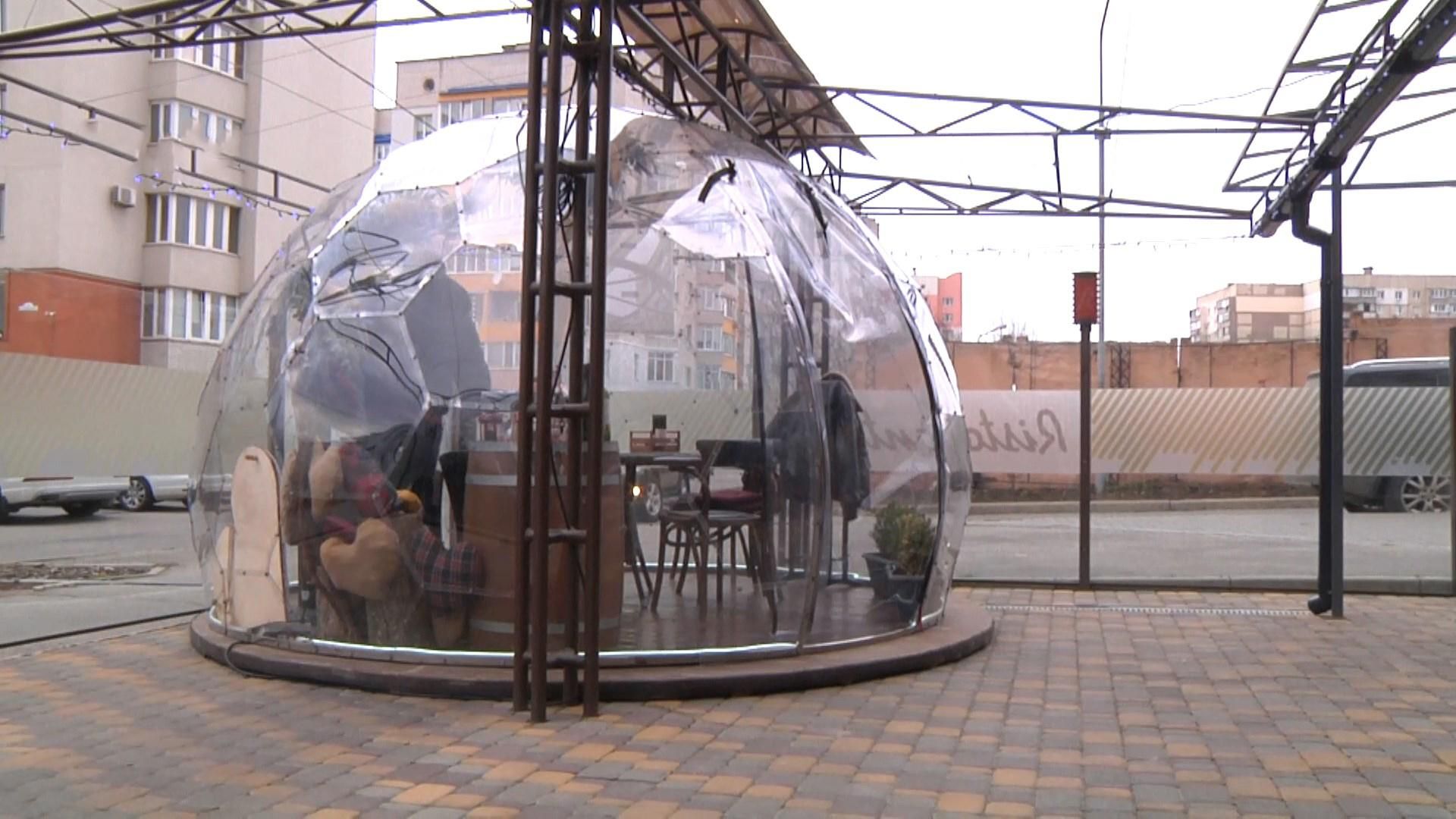 В Виннице изготавливают антиковидные шары - фото, видео