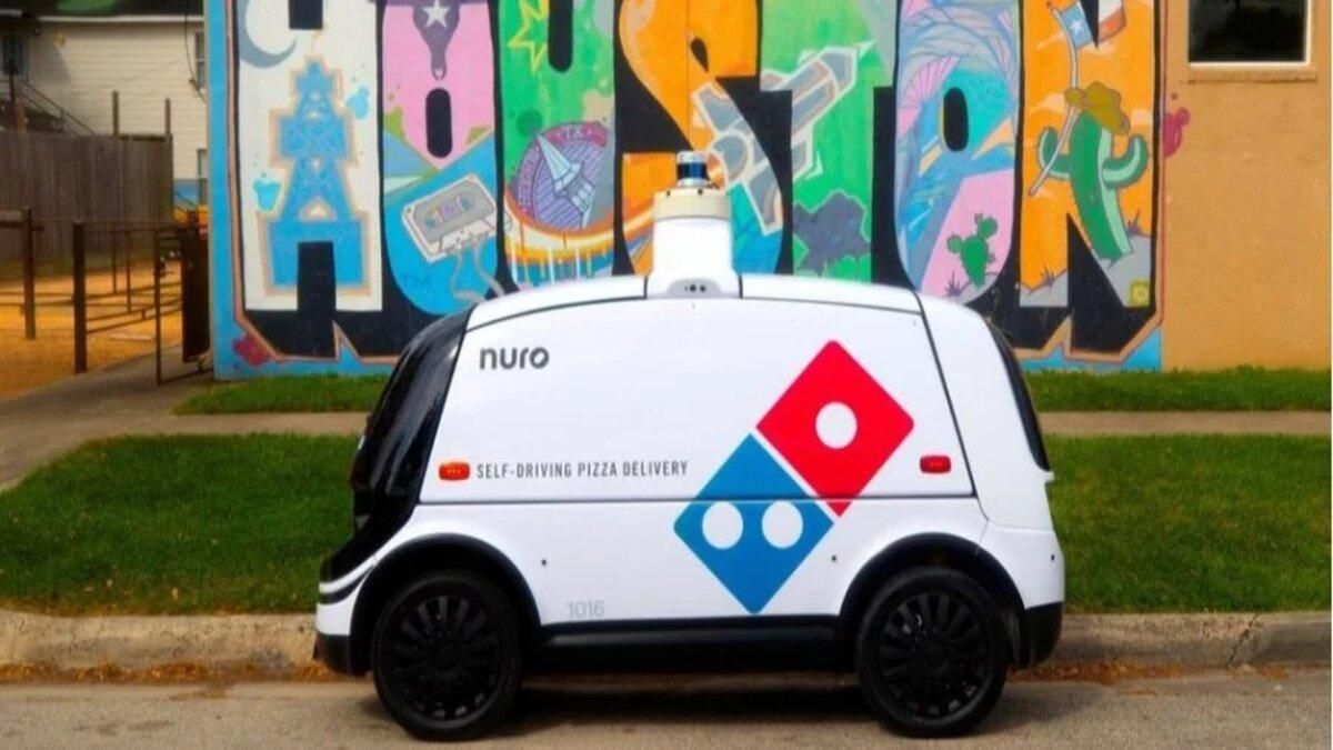 Domino's доставлятиме піцу безпілотними автомобілями Domino's доставлятиме піцу безпілотними автомобілями