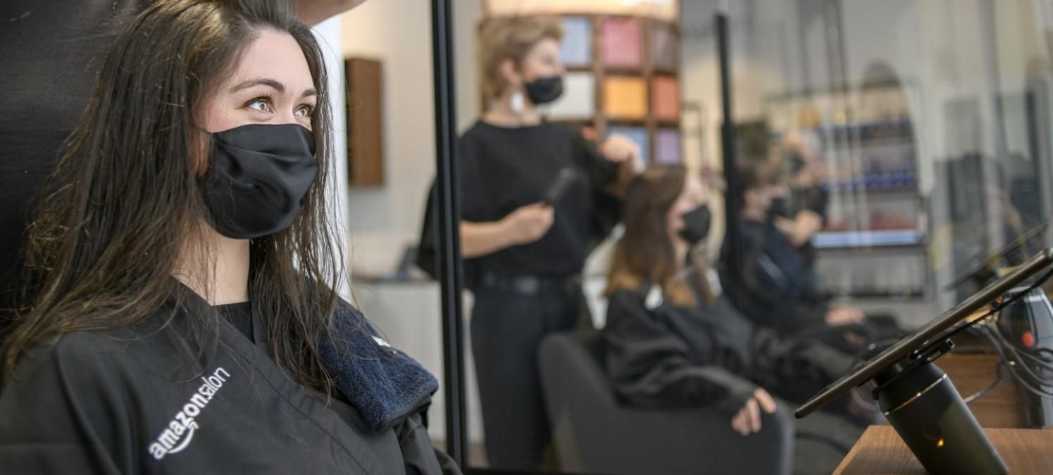 Amazon відкриє новітню перукарню з доповненою реальністю