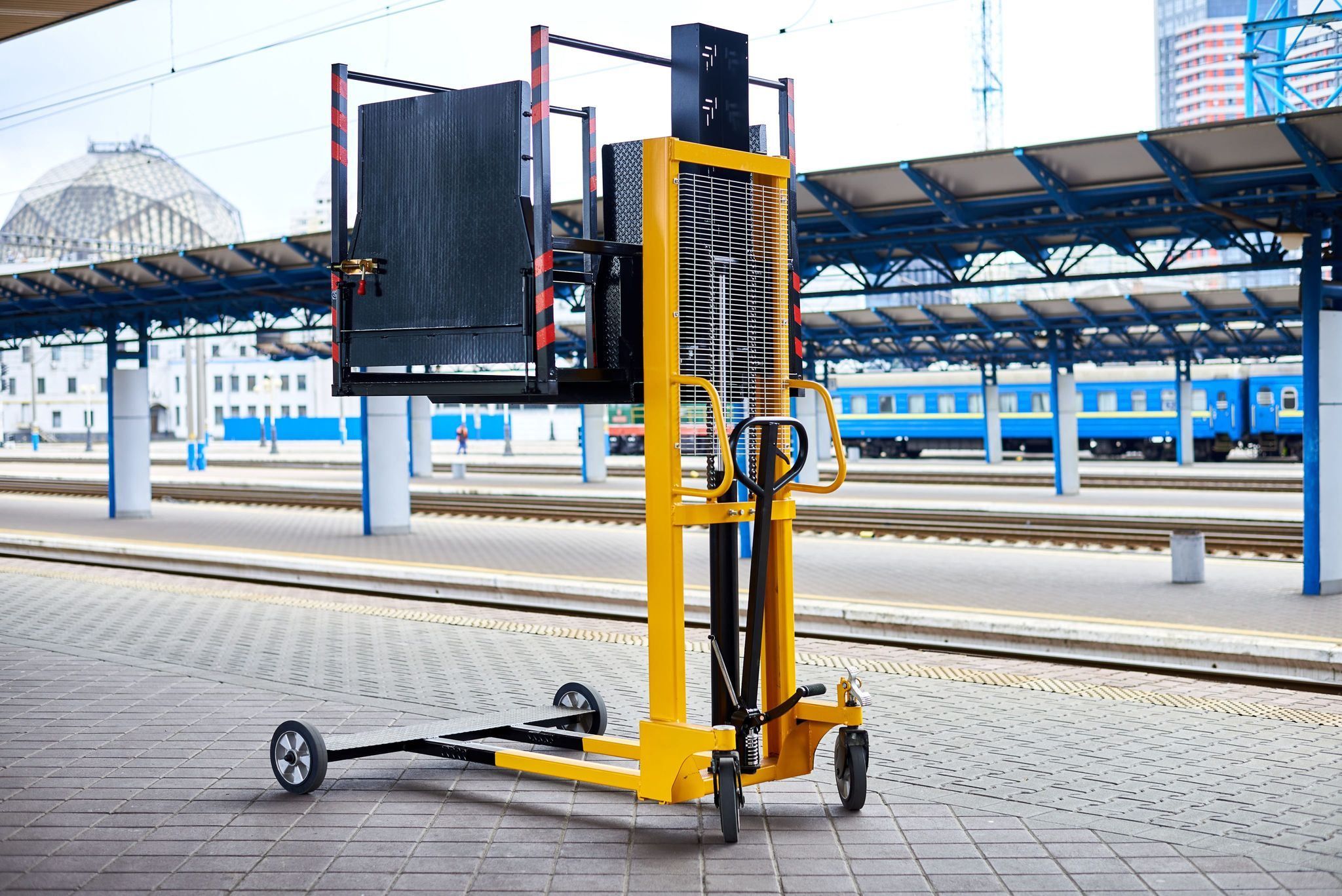 Укрзалізниця придбала 84 платформи для маломобільних пасажирів  Укрзалізниця придбала 84 платформи для маломобільних пасажирів