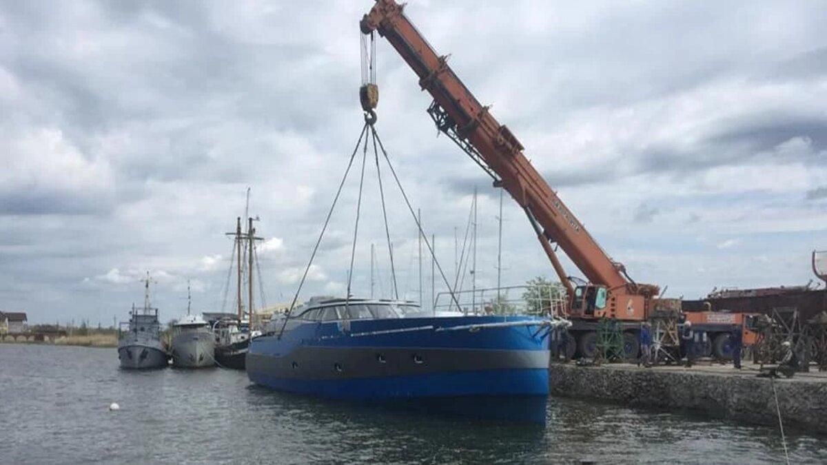 Нова вітрильно-моторна яхта, яку спустили на воду у Миколаєві 