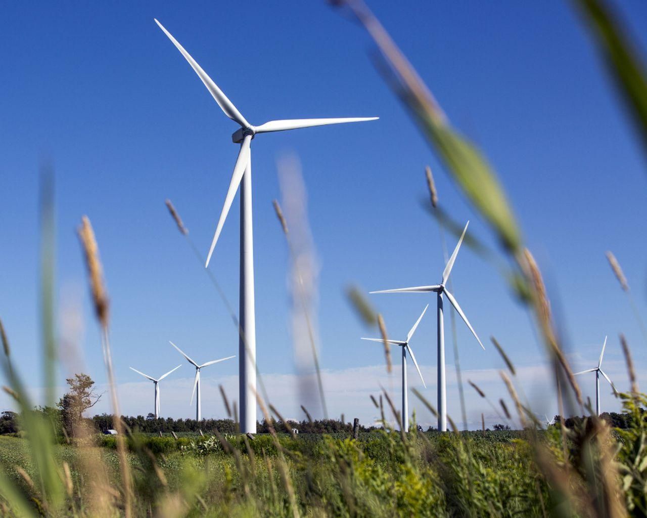 Канада планирует инвестировать в возобновляемые источники энергии