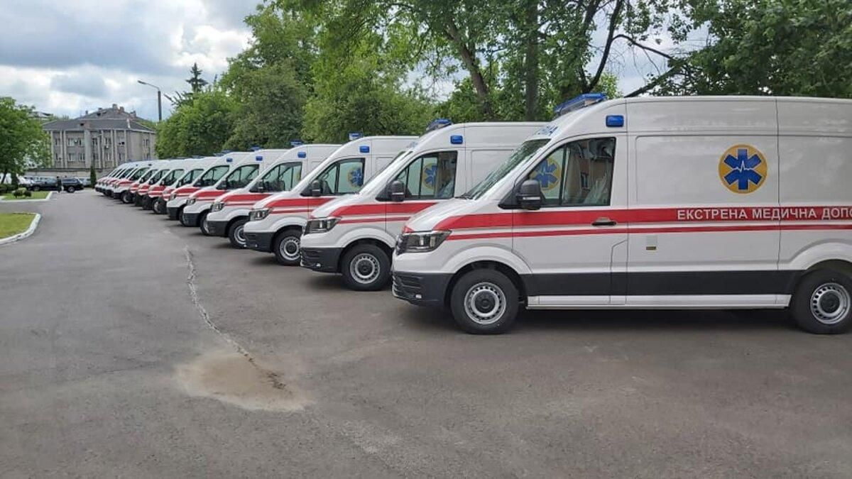 Волинь отримала 14 нових автомобілів швидкої медичної допомоги