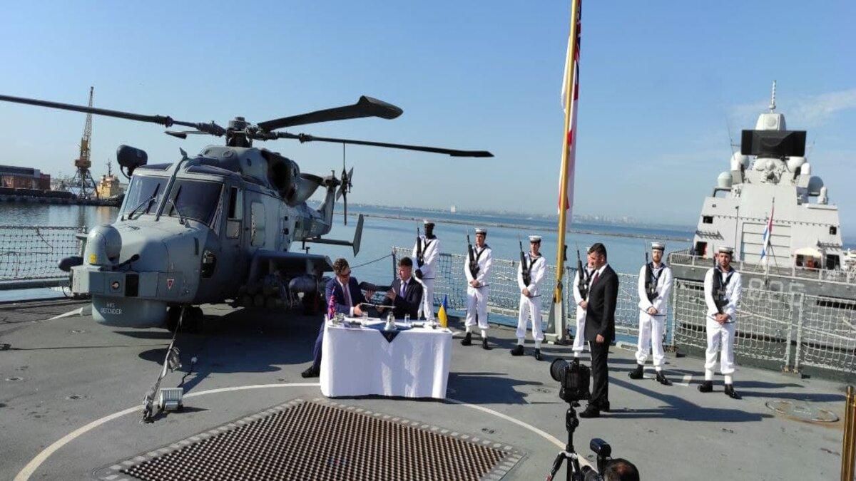 Великобритания и Украина будут строить военные корабли и базы для ВМС Великобритания и Украина будут строить военные корабли и базы для ВМС