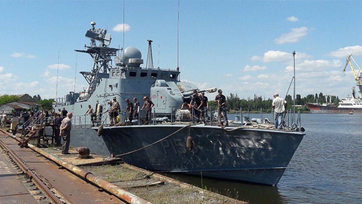 На Миколаївському суднобудівному заводі відремонтували два кораблі для ВМС 