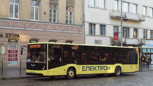 Вітчизняного виробництва: Ужгород отримав 7 нових автобусів "Електрон"