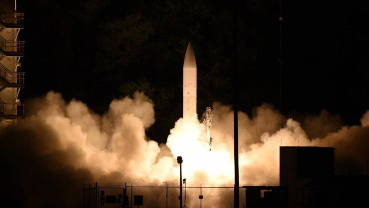 ВМС США випробували другий ступінь двигуна гіперзвукової ракети - Інновації