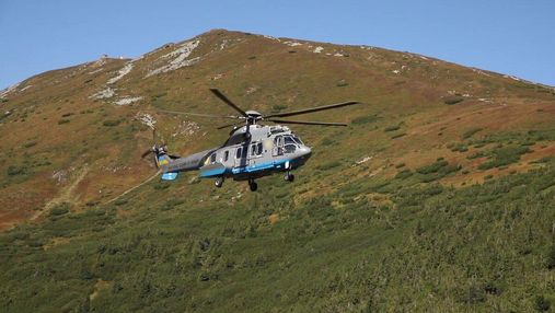 Гвардійські гелікоптери Airbus відпрацювали польоти у Карпатах: потужне відео