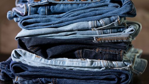 Вчені знайшли спосіб фарбувати джинси без хімікатів