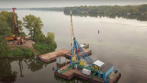 У Києві триває будівництво Оболонського мосту: красномовне відео