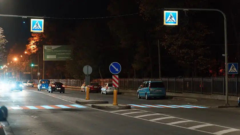 В Виннице тестируют уникальный проекционный пешеходный переход - Инновации