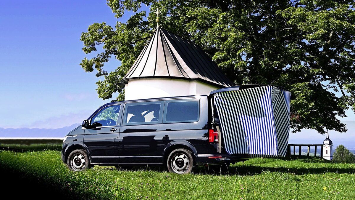 Поєднання стилю та комфорту: чим унікальний новітній кемпер Streifenwagen - Інновації Поєднання стилю та комфорту: чим унікальний новітній кемпер Streifenwagen - Інновації