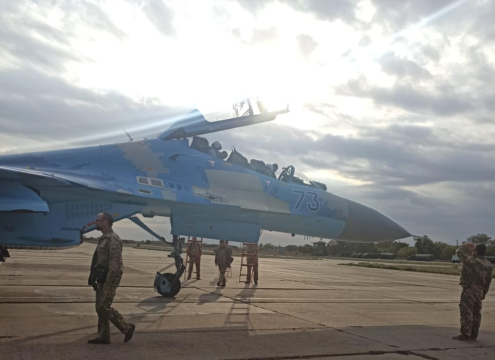 В Україні провели випробування модернізованого винищувача Су-27УП2М - Інновації